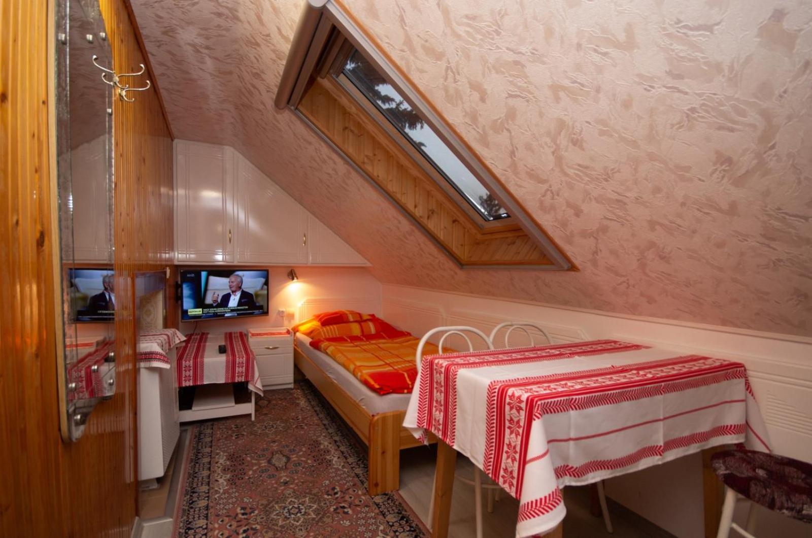 Amalia Apartman Gyula Exterior foto