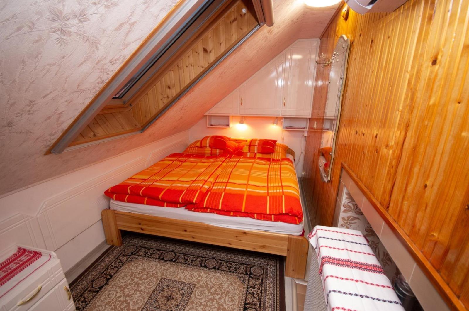 Amalia Apartman Gyula Exterior foto