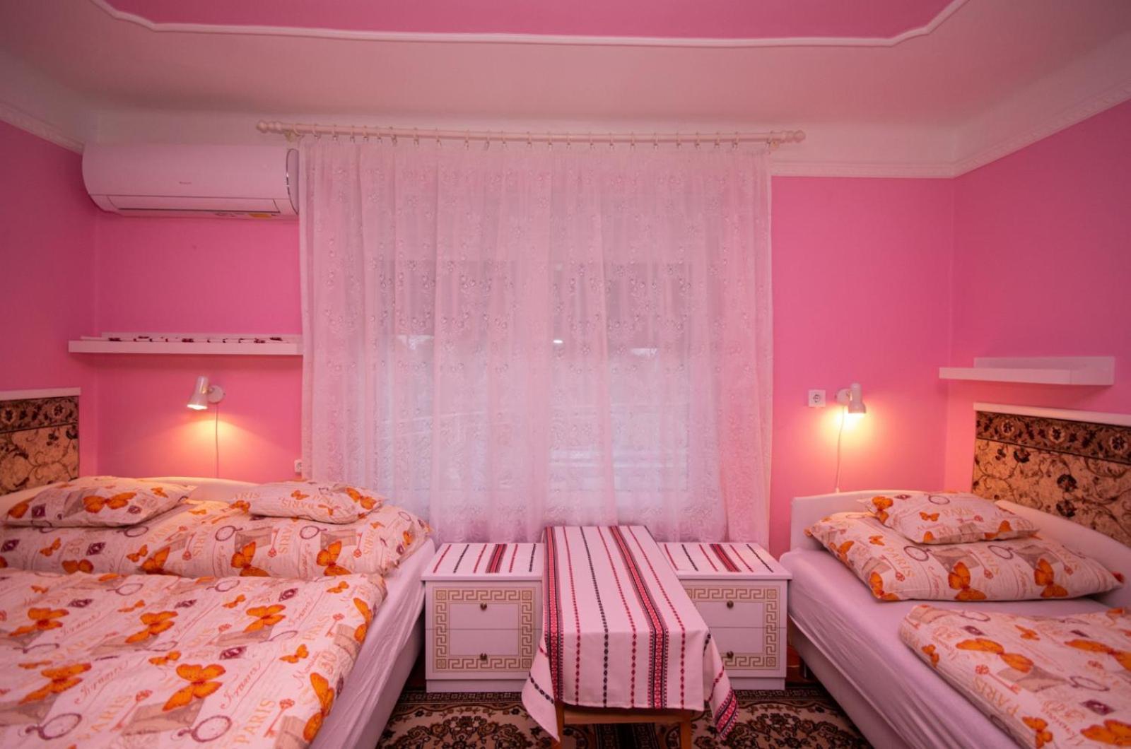 Amalia Apartman Gyula Exterior foto