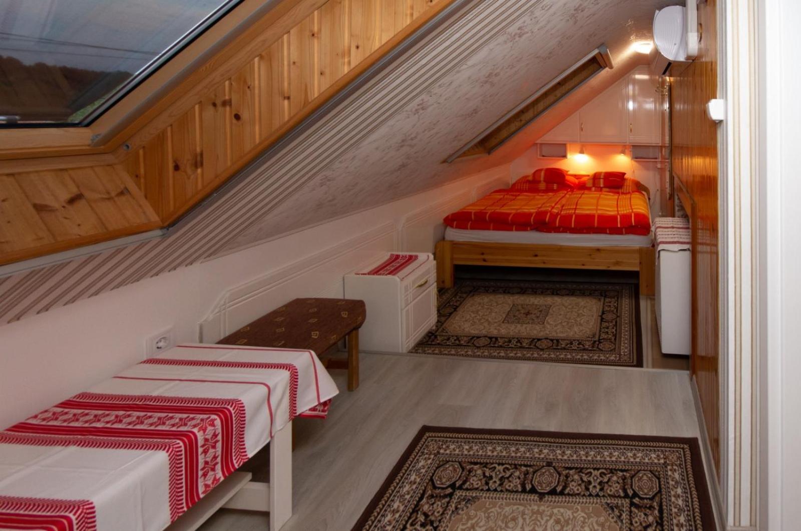 Amalia Apartman Gyula Exterior foto