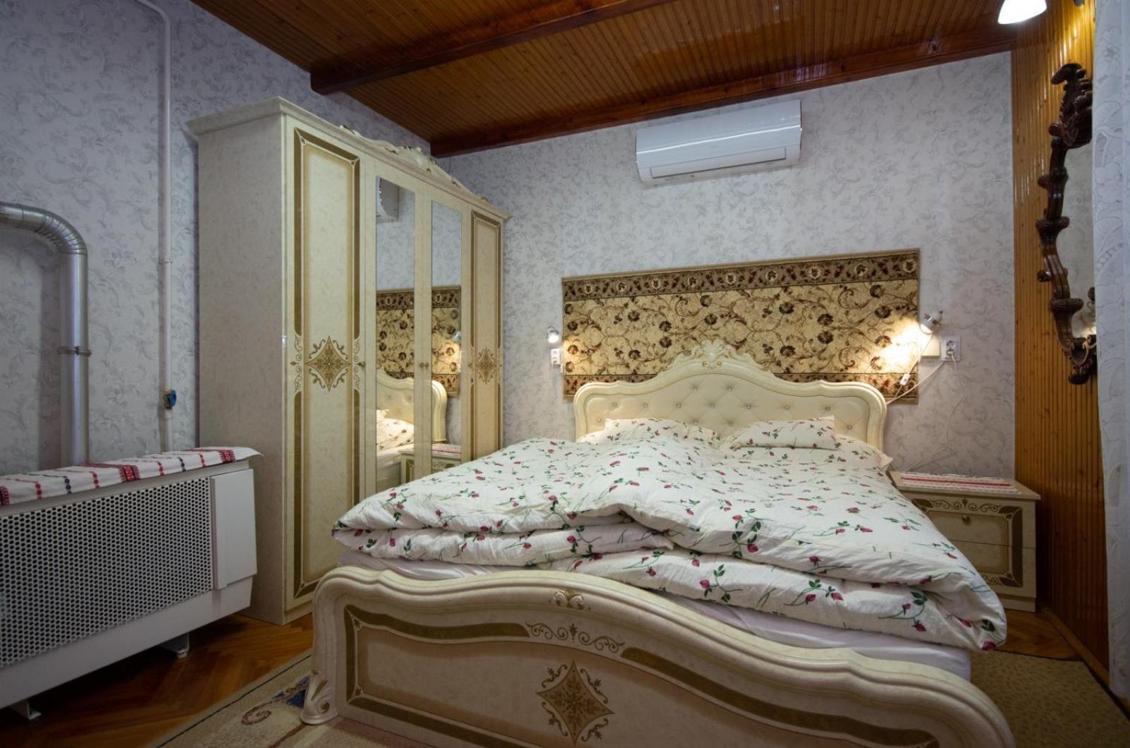 Amalia Apartman Gyula Exterior foto