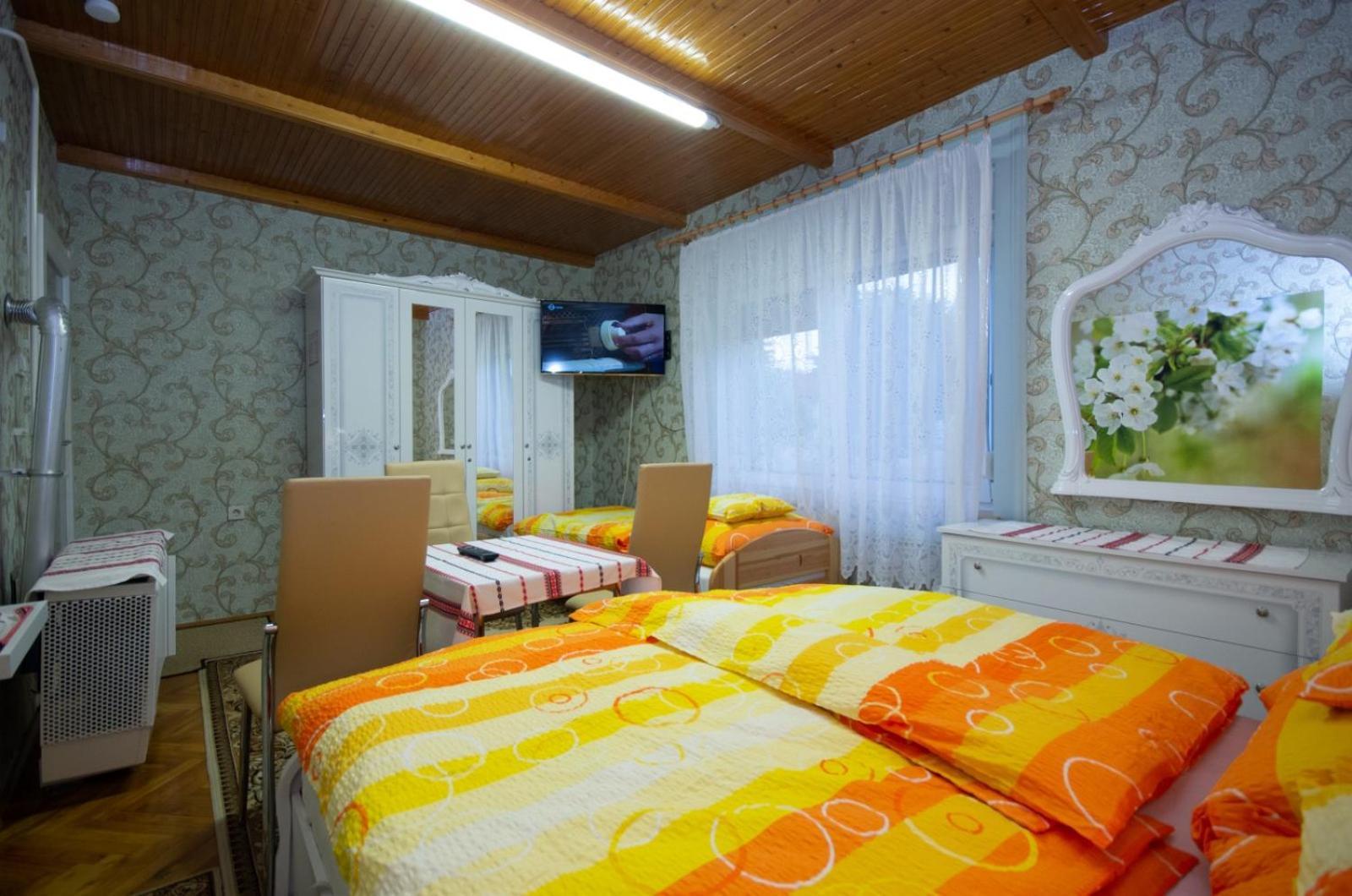 Amalia Apartman Gyula Exterior foto